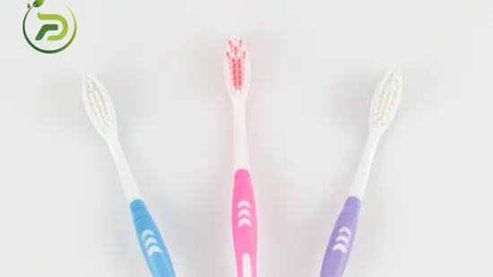 Escova de dentes de plástico com cerdas de nylon macio de alta qualidade, atacado, marca própria personalizada, escova de dentes manual para adultos